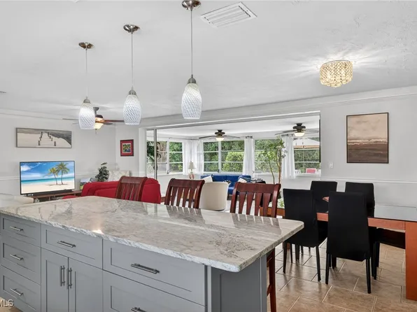 708 El Dorado Pkwy E, Cape Coral, FL 33904