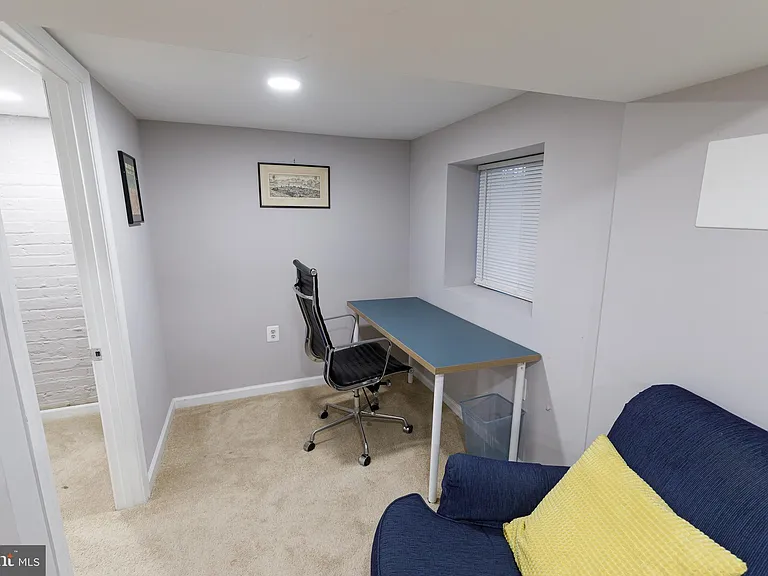 1113 Clifton St NW — Photo 37