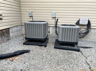 525 Robertson Rd, Columbia, KY 42728