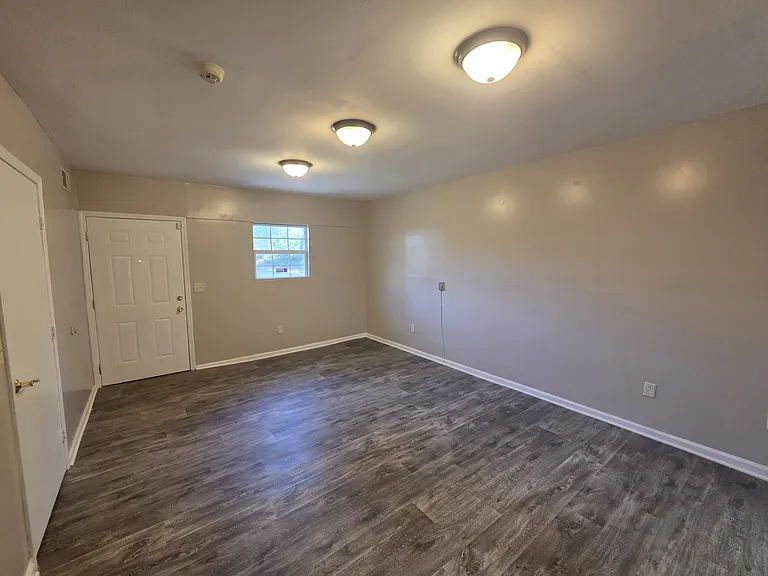 686 Longbow Ct — Photo 10
