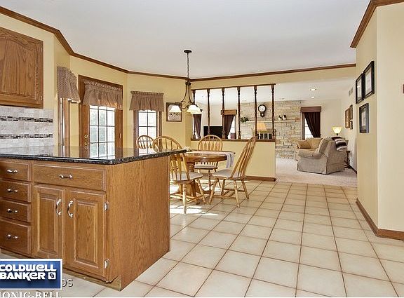3rd image of 13816 S Golden Oak Dr