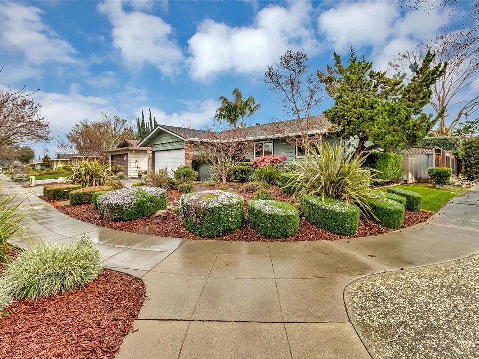1st image of 974 Normington Way