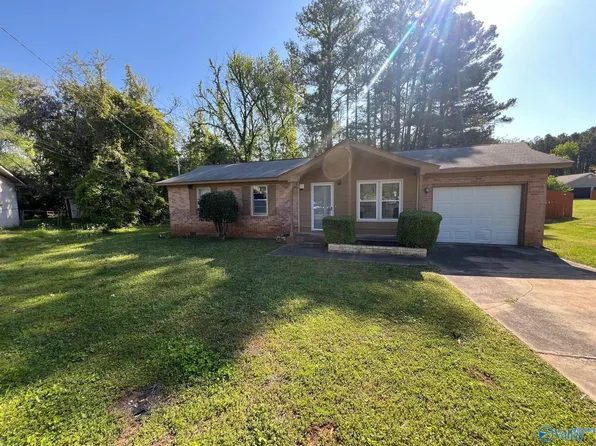 4214 Scottdale Pl NW, Huntsville, AL 35810