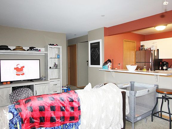 5th image of 1352 Cunat Ct APT 1D