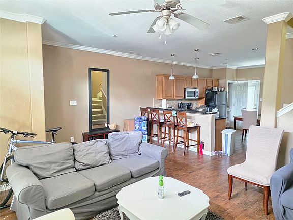5th image of 305 Holleman Dr E APT 1406