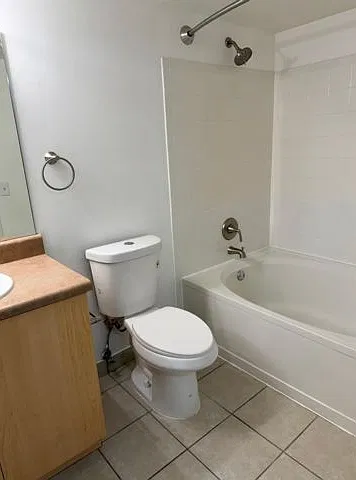 2 bed, 2.0 bath, $2,200 — Photo 4