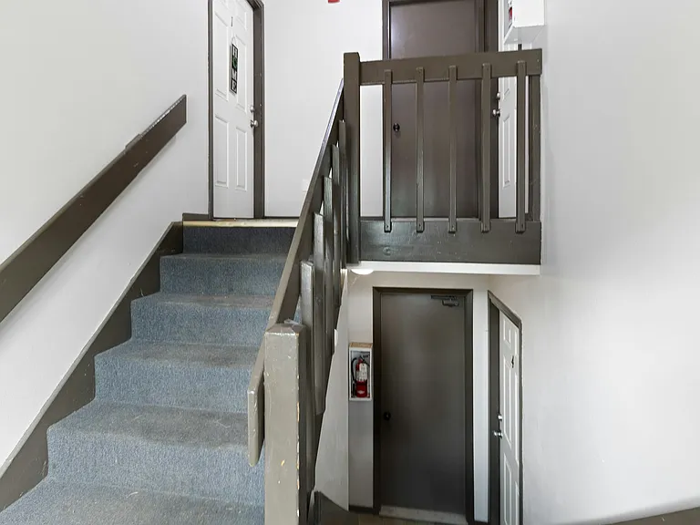 271 Shannon Ct #1 — Photo 25