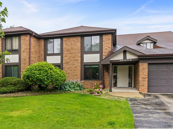 5824 Doe Cir #5824, Westmont, IL 60559