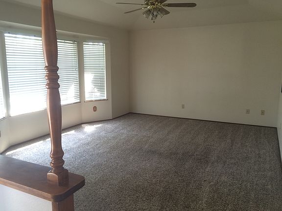 2nd image of 204 Mansionette Dr