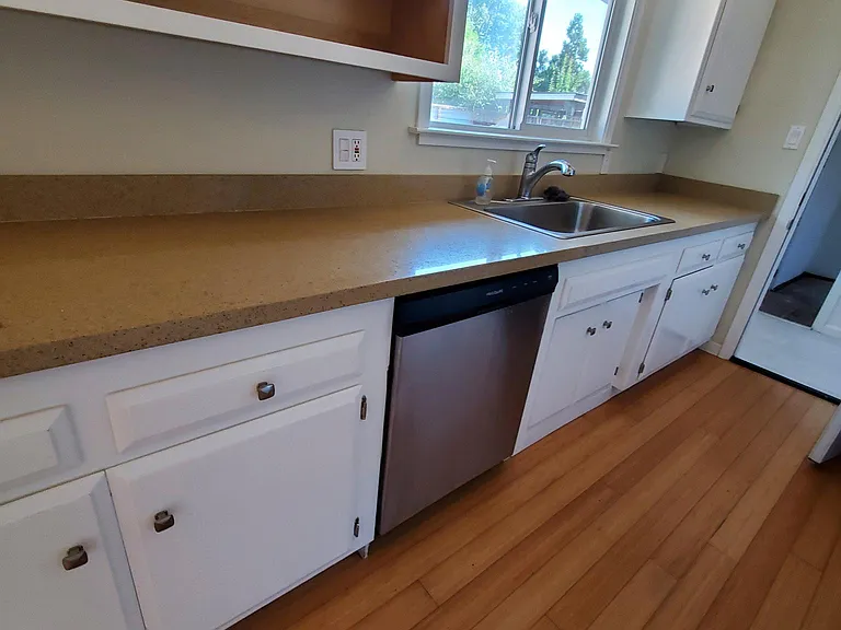3376 Mayette Ave — Photo 7
