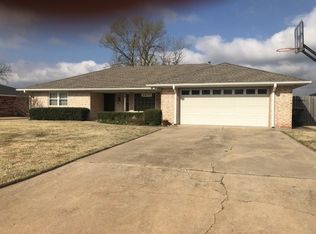 1801 Terrace Dr, Duncan, OK 73533