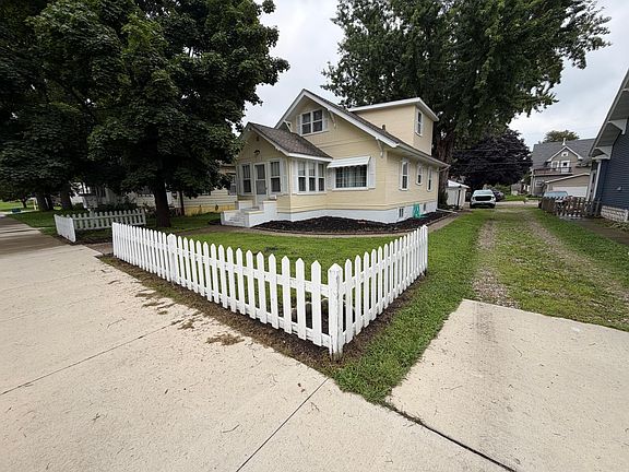 3rd image of 812 Bridge Ave