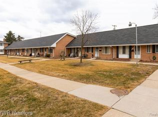 8149 Huntington St, Westland, MI 48185