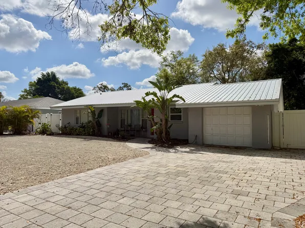 2152 Sunnyside Pl, Sarasota, FL 34239