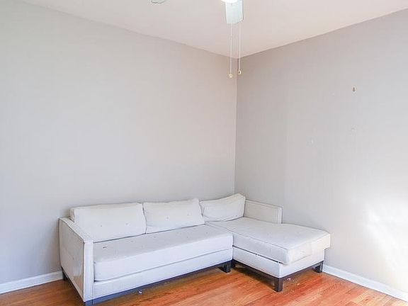 4th image of 1449.5 W Argyle St #1