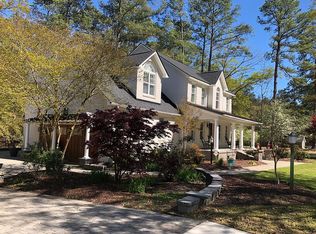 6983 Point East Dr, Fayetteville, NC 28306