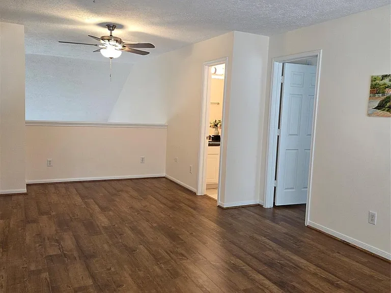 4306 Lakeside Meadow Dr — Photo 26
