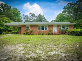 8706 Aberdeen Rd, Aberdeen, NC 28315