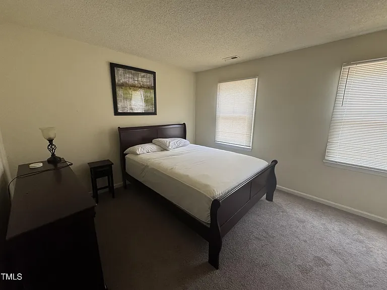 863 Dalewood Dr — Photo 5
