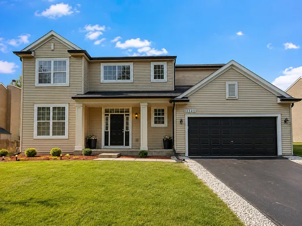 11323 S Glenbrook Cir, Plainfield, IL 60585