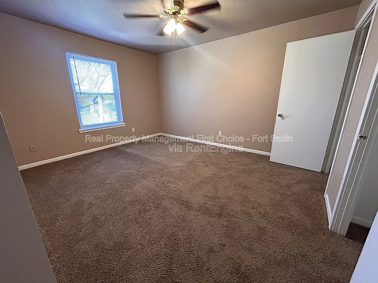 2301 S V St #7 — Photo 9