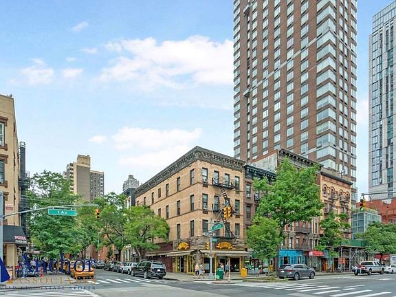 5th image of 1681 1st Ave #3A