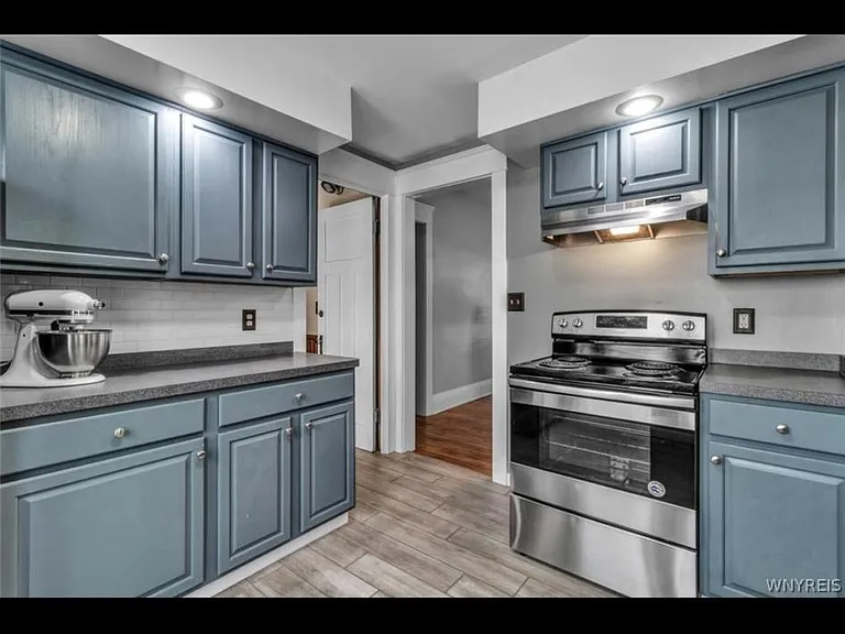 622 Parkside Ave — Photo 1
