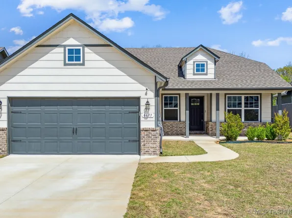 6633 S 22nd Ct, Broken Arrow, OK 74011