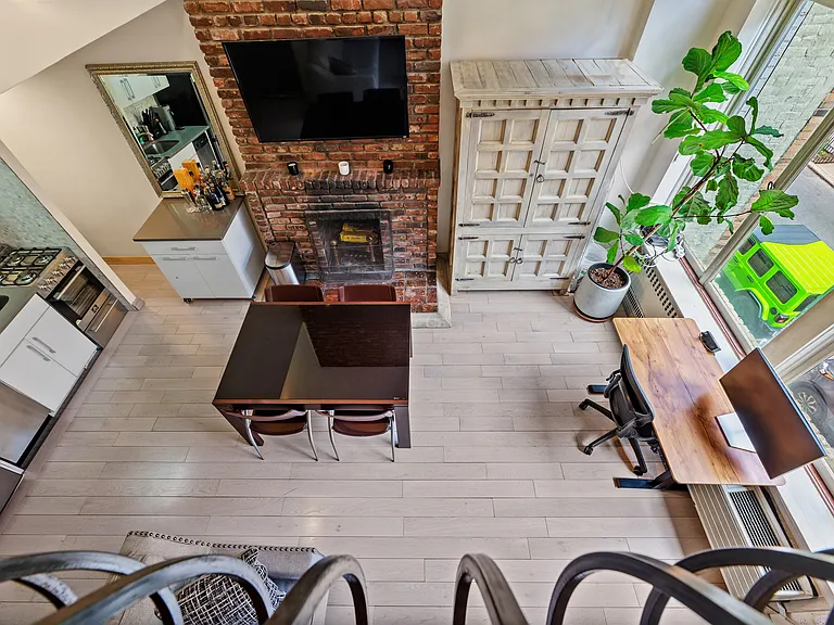 10 Charles St #3-A — Photo 3