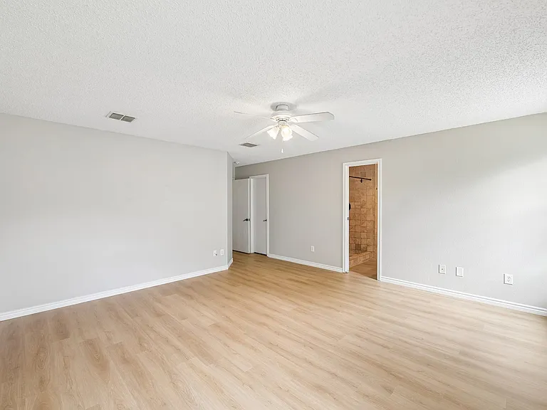 1612 Fieldstone Dr — Photo 16