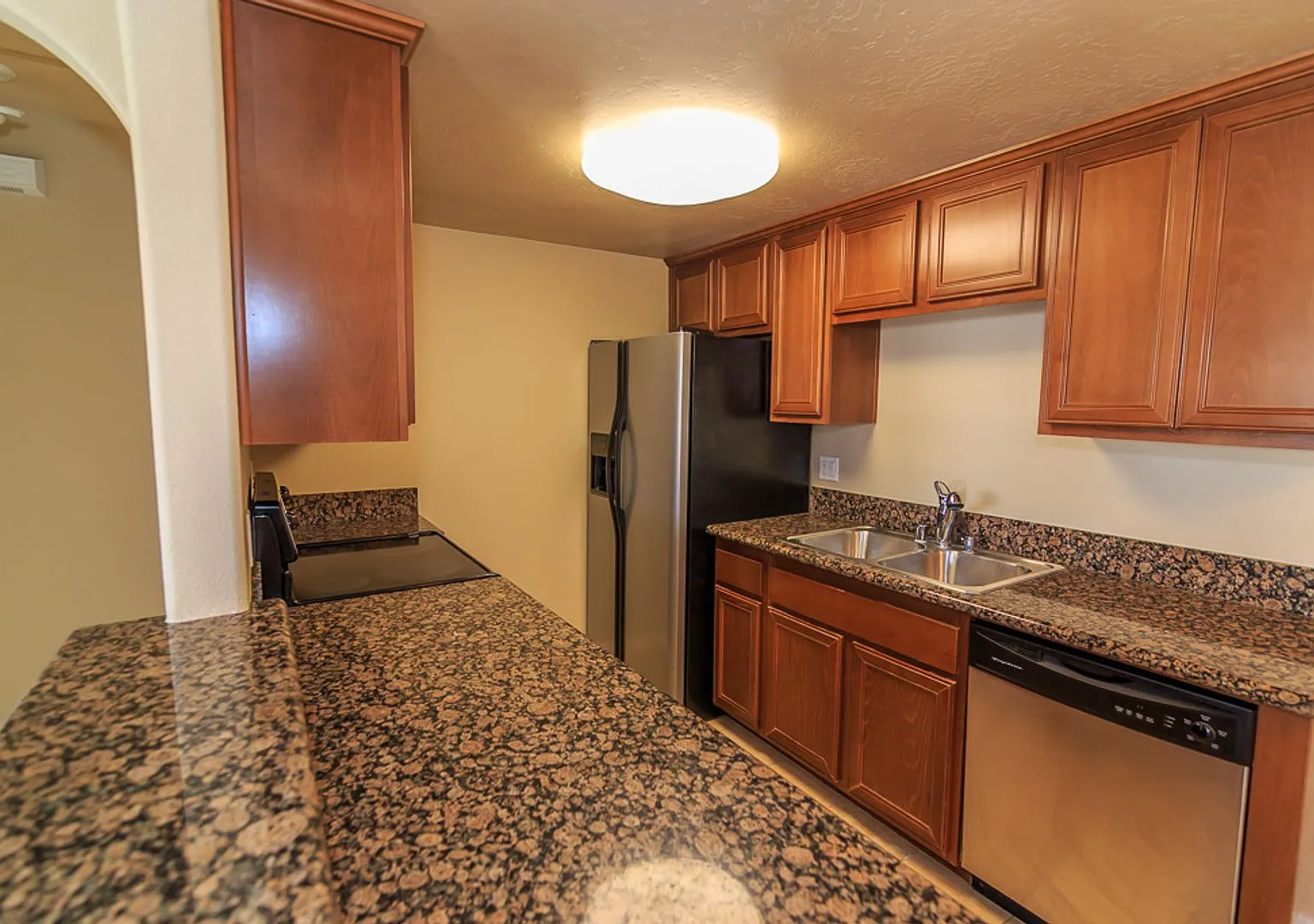 Awesome condo in gated community — Photo 3