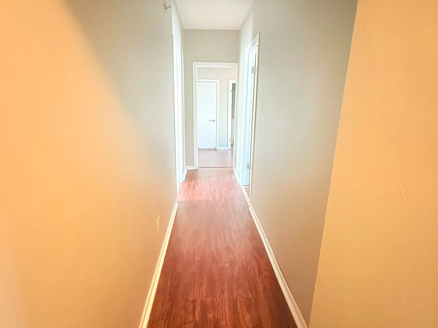 4 bed, $2,500 — Photo 4