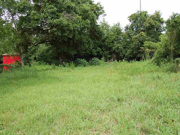 4th image of 7104 Calumet Ct