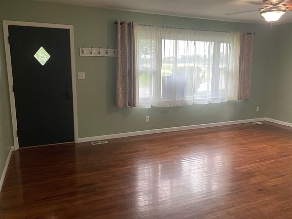 3rd image of 2218 Avenue B
