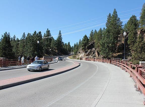 5th image of 1100 Mt Bachelor Dr