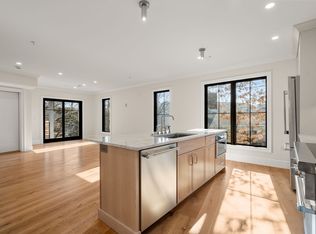 34 Vinton, Boston, MA 02127