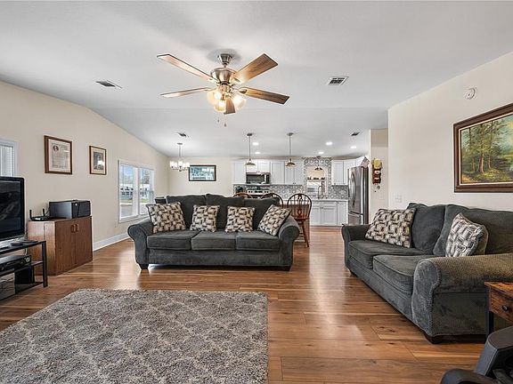 5th image of 1502 LONGBOW DRIVE