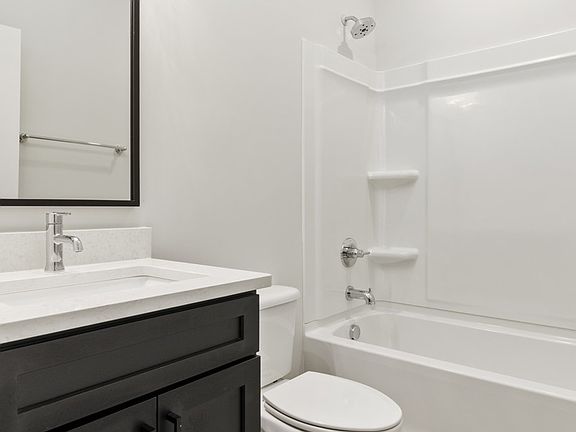 3rd image of 41 Whitewood Farm Lot 41
