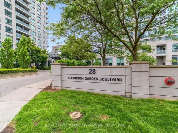 28 Harrison Garden Blvd #1812, Toronto, ON M2N 7B5