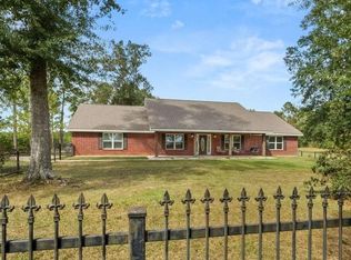 426 R Addison Rd, Anacoco, LA 71403