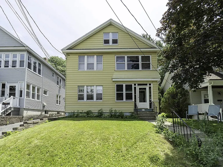 110 Hollywood Ave #1 — Photo 4