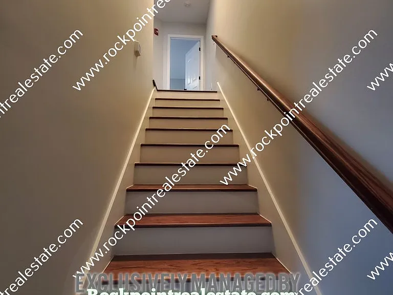 1130 Maple Tree Ln — Photo 21