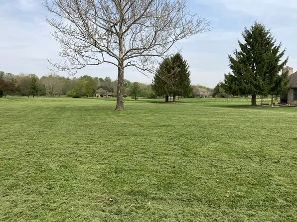 2520 Sunderland Dr, Martinsville, IN 46151