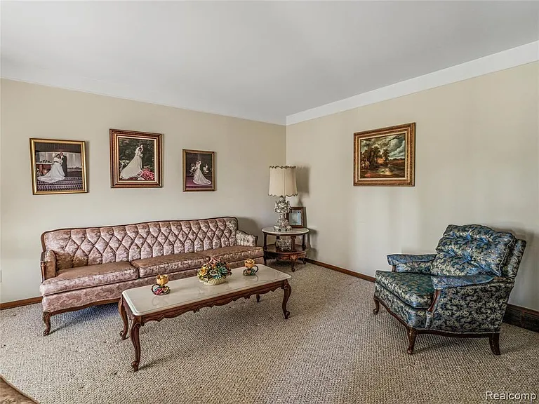 28506 Steele Dr — Photo 8