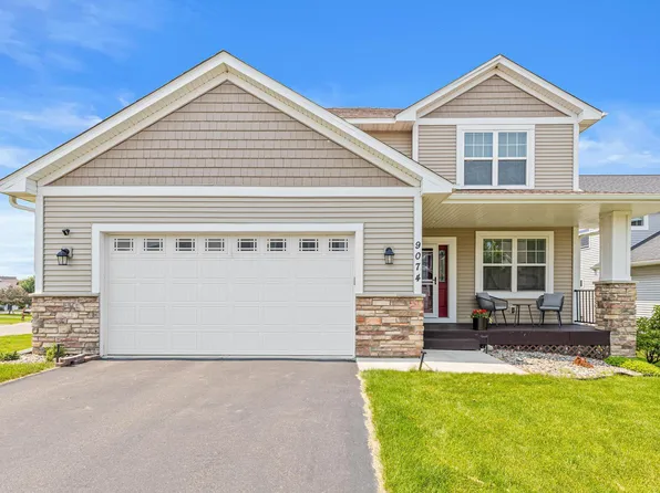 9074 Degler Ln, Chanhassen, MN 55317
