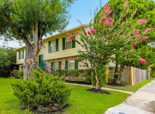 12219 Barrett Brae Dr, Houston, TX 77072