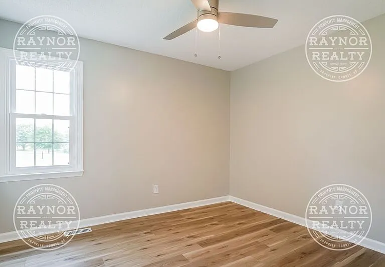 118 Murphy Dr — Photo 11