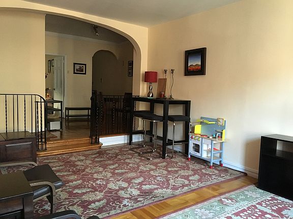 5th image of 4121 42nd St APT 5B