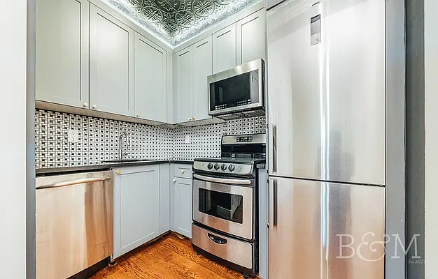 Rented by Brick&Mortar | media 20