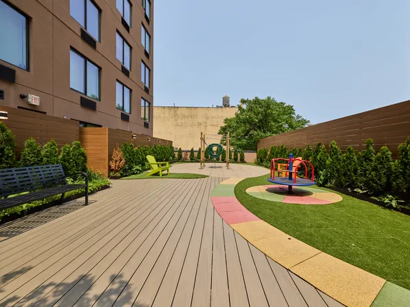 138 Bruckner Boulevard image 37 of 47